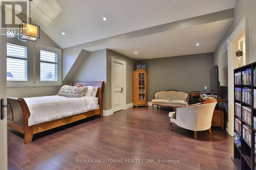 390 Seaton Drive — photo 38 of 40