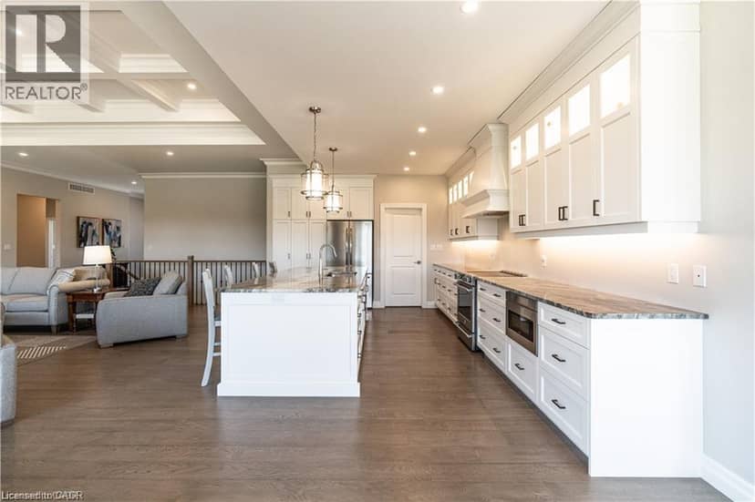 15 HUDSON Drive — photo 11 of 36