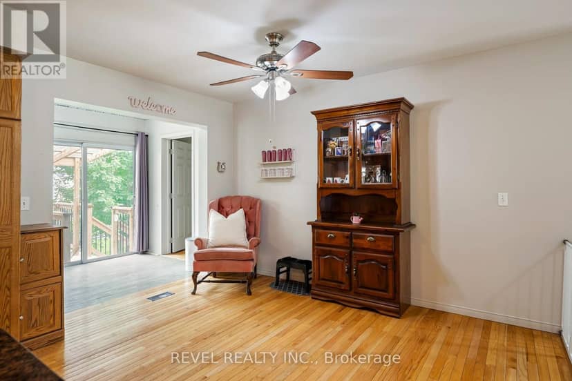 441 Greenwood Street — photo 13 of 40