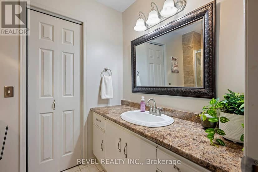 441 Greenwood Street — photo 21 of 40