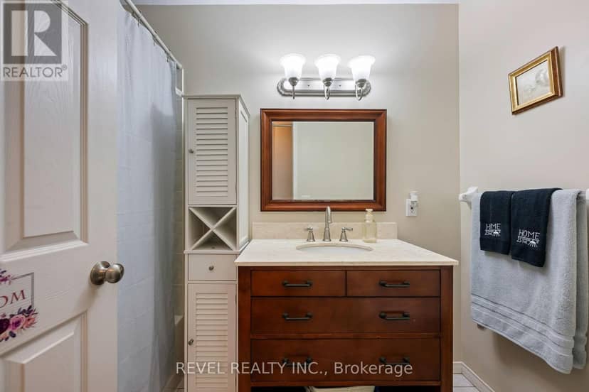 441 Greenwood Street — photo 25 of 40