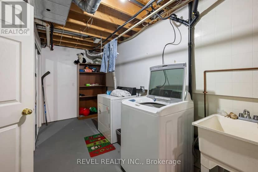 441 Greenwood Street — photo 38 of 40