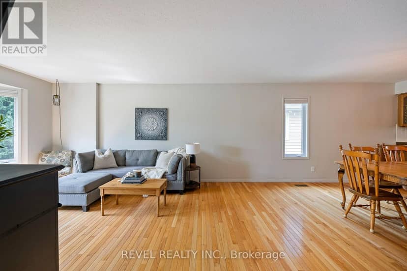 441 Greenwood Street — photo 7 of 40