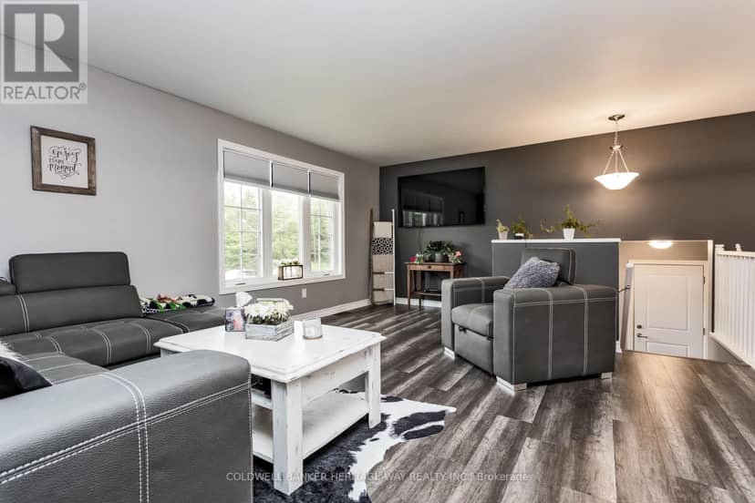 2354 McLachlin Road — photo 9 of 19