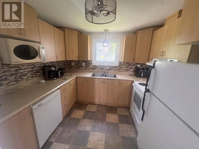 43 Bennett Drive — photo 12 of 23