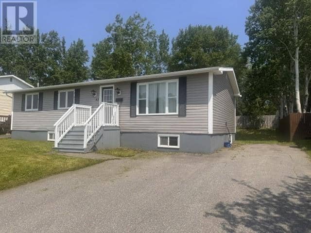 43 Bennett Drive — photo 2 of 23