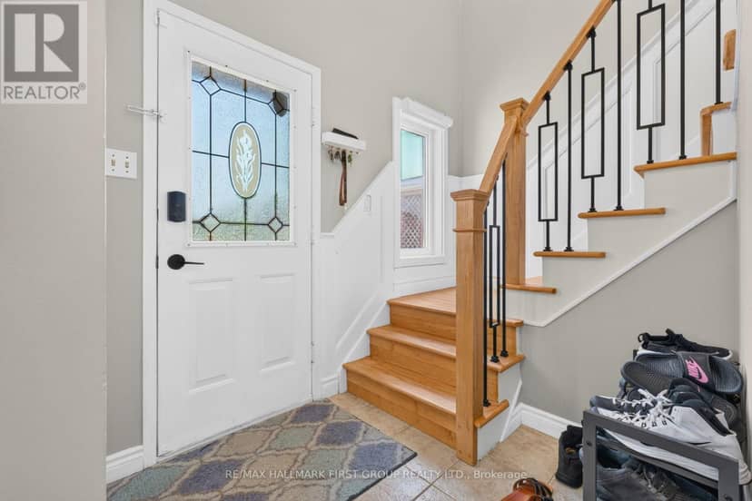 47 Rollo Drive — photo 4 of 40