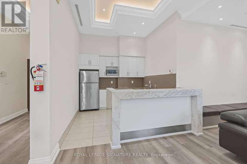 220 - 2396 Major Mackenzie Drive W — photo 27 of 29