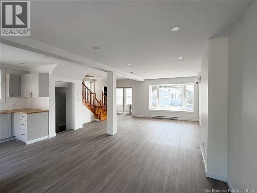 23 Sugarloaf Street — photo 14 of 24