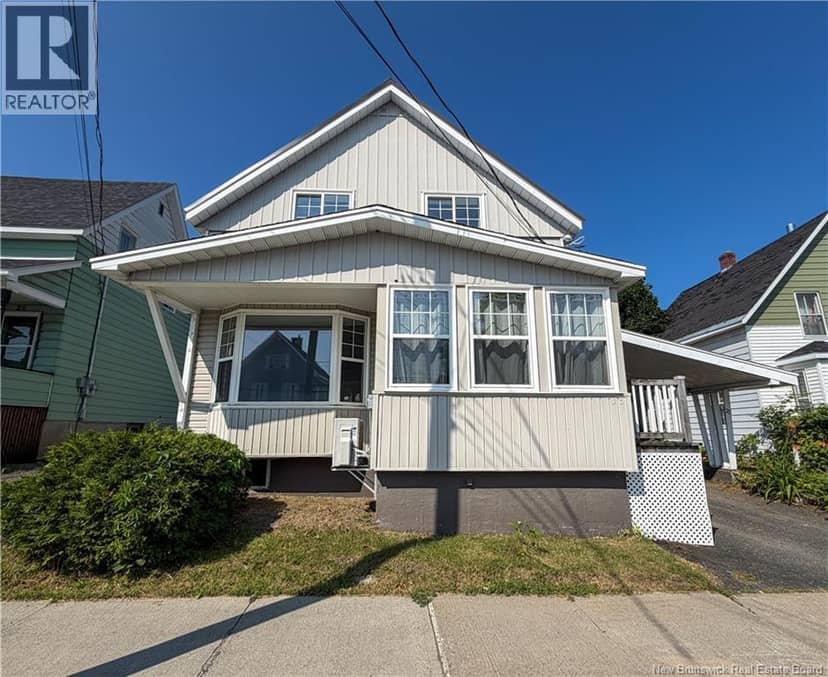 23 Sugarloaf Street — photo 2 of 24