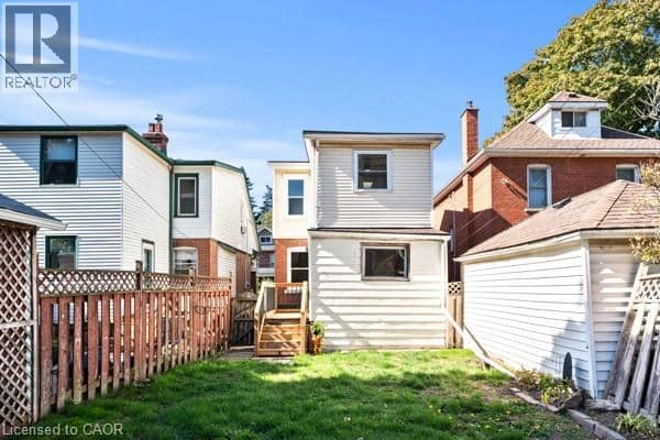 105 ROTHSAY Avenue — photo 32 of 40