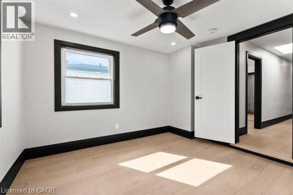 105 ROTHSAY Avenue — photo 21 of 40