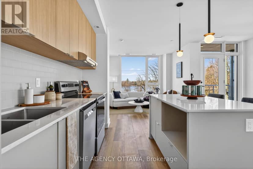 209 - 3085 Riverside Drive — photo 16 of 40