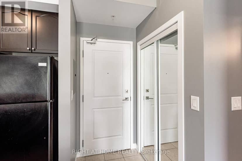 107 - 5020 Corporate Drive — photo 11 of 35