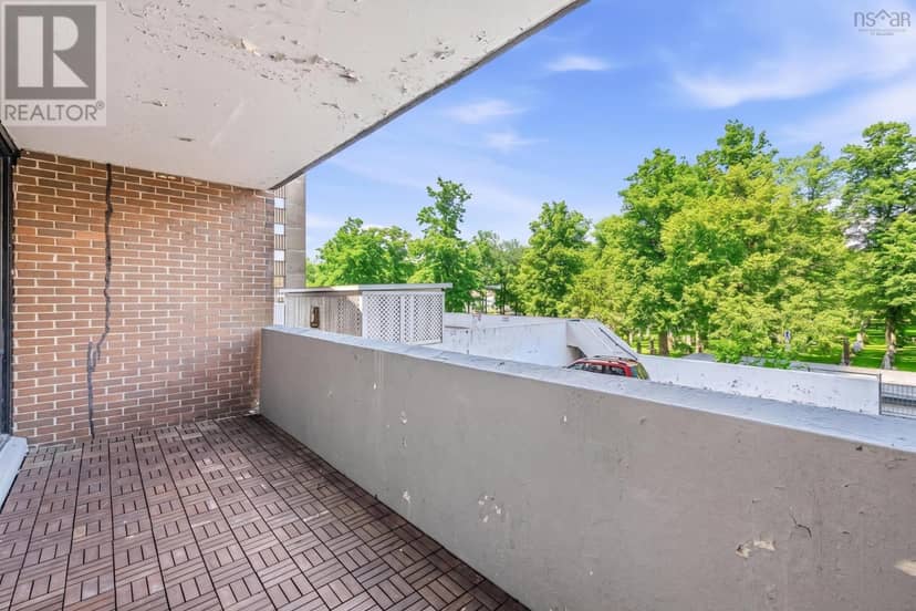 210 5959 Spring Garden Road — photo 32 of 35