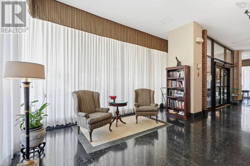 210 5959 Spring Garden Road — photo 4 of 35