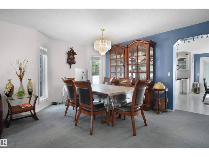 2715 44A AV NW — photo 17 of 40