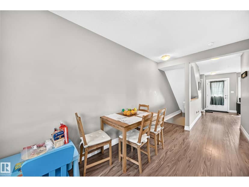10 415 clareview Rd NW NW NW — photo 11 of 40