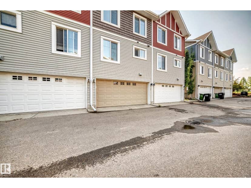 10 415 clareview Rd NW NW NW, Edmonton, photo 2