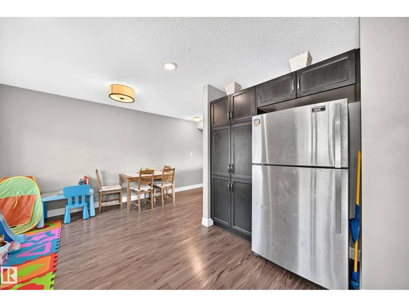 10 415 clareview Rd NW NW NW — photo 37 of 40