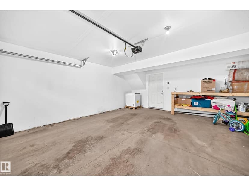 10 415 clareview Rd NW NW NW — photo 28 of 40