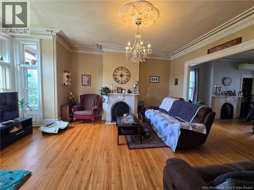 212 Douglas Avenue — photo 7 of 24