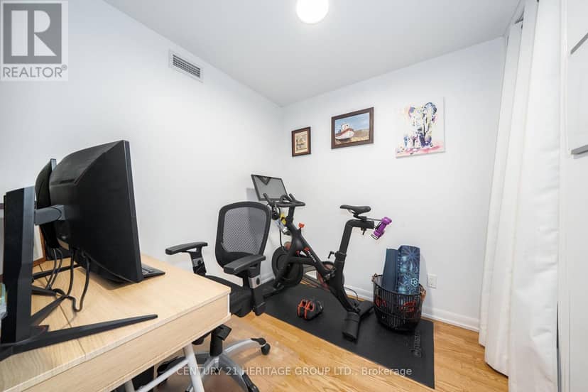 306 - 5791 Yonge Street — photo 10 of 16