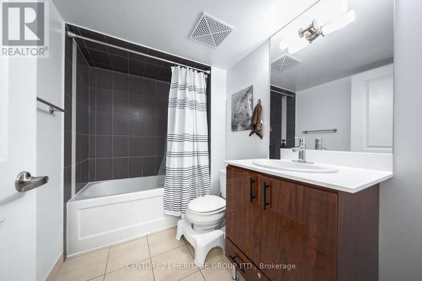 306 - 5791 Yonge Street — photo 7 of 16