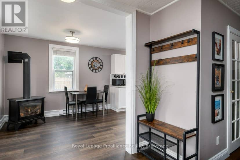 61 Pelham Street — photo 16 of 40