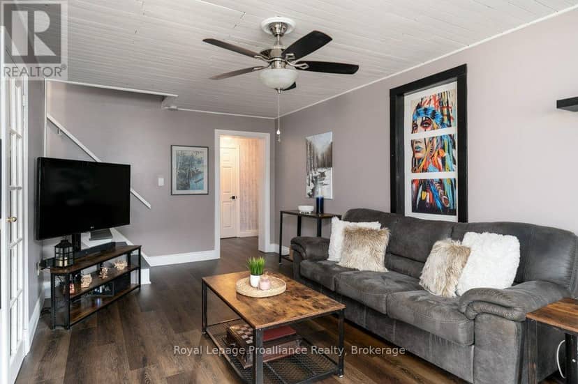 61 Pelham Street — photo 17 of 40