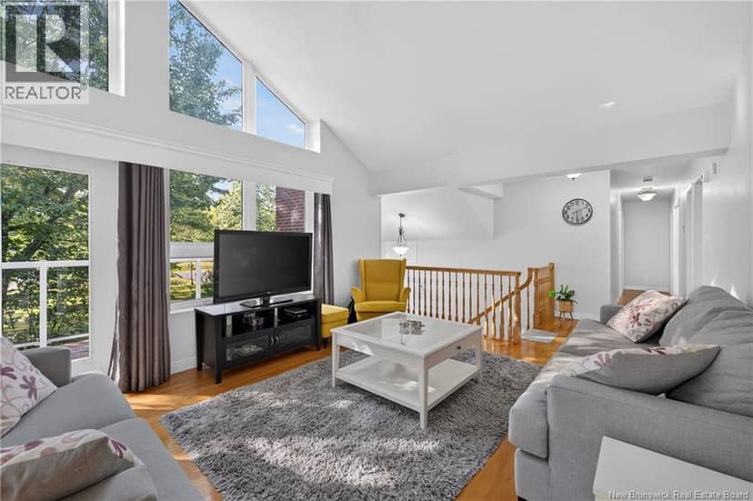 410 Densmore Street — photo 11 of 35