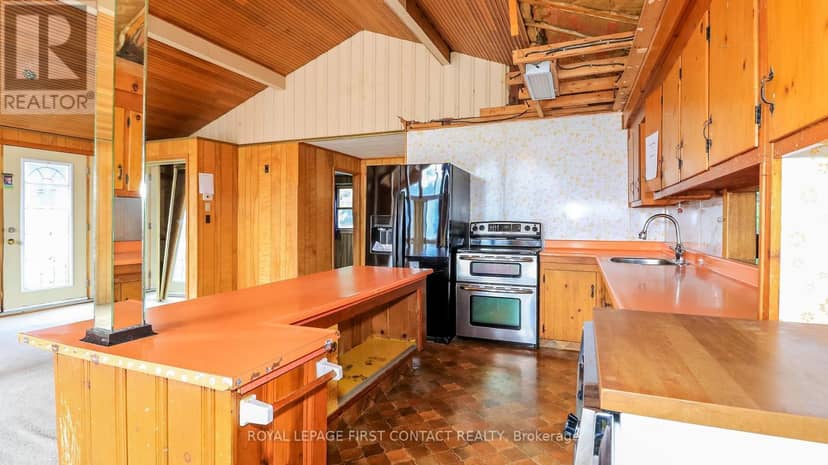 21 Sunnidale Road — photo 26 of 40