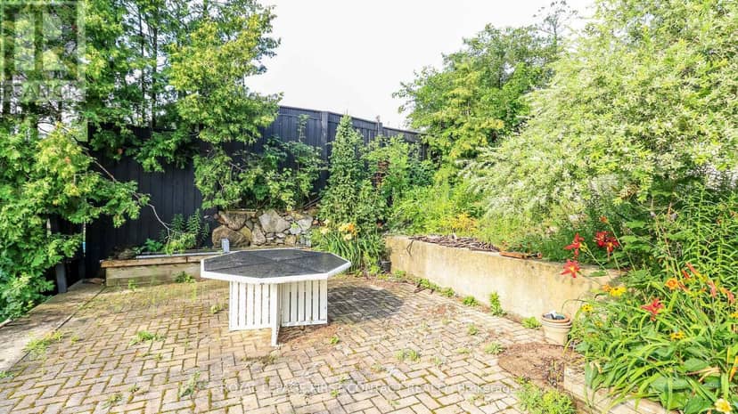 21 Sunnidale Road — photo 6 of 40