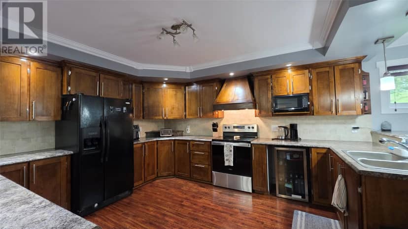22 Woods Street — photo 16 of 40