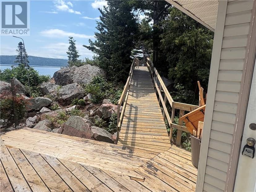 TP638 McGregor Bay — photo 31 of 40