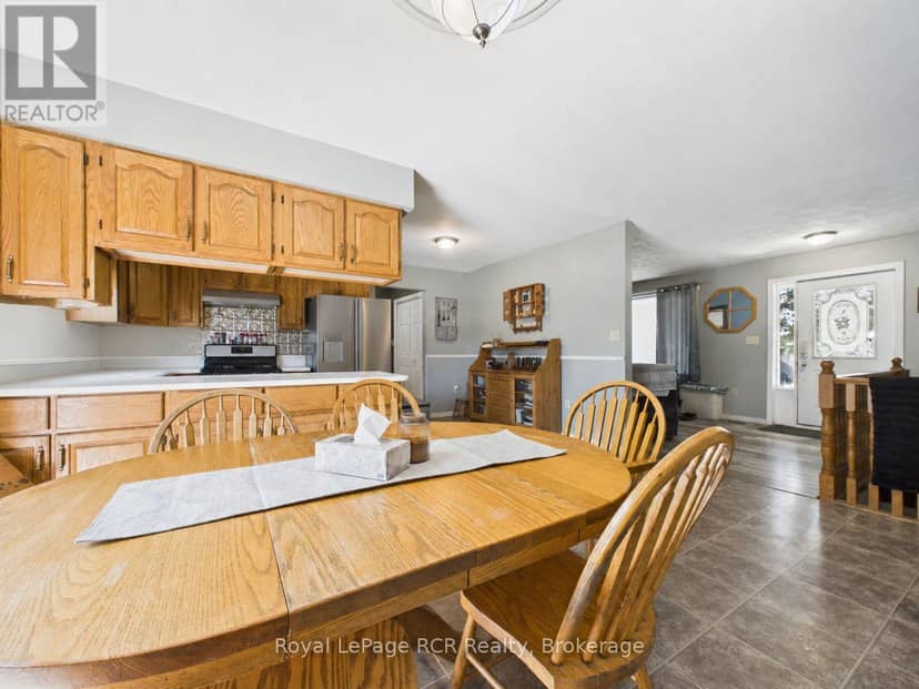 96 James Street — photo 10 of 32