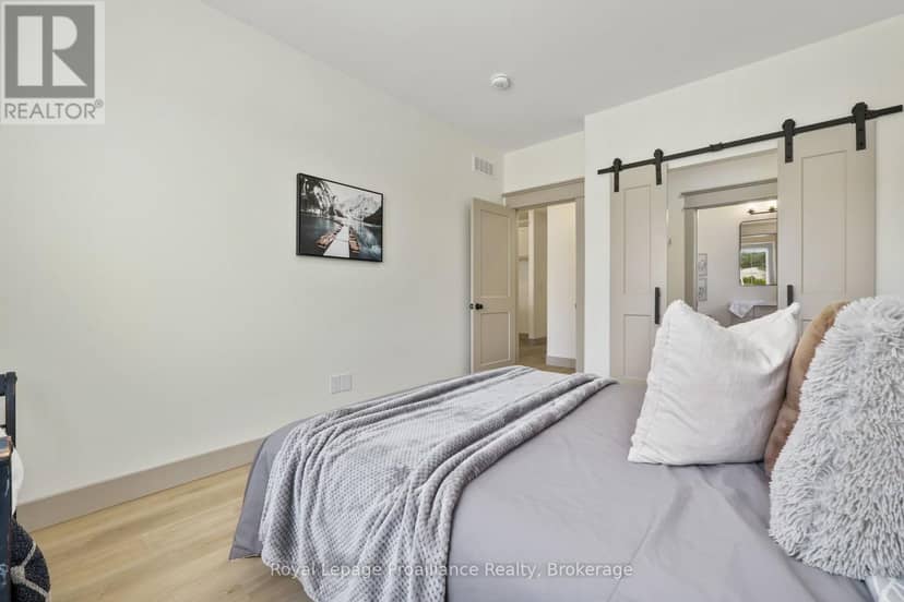 27 Hollingsworth Street — photo 29 of 37