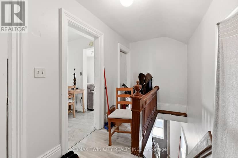 13 Usher Street — photo 14 of 33
