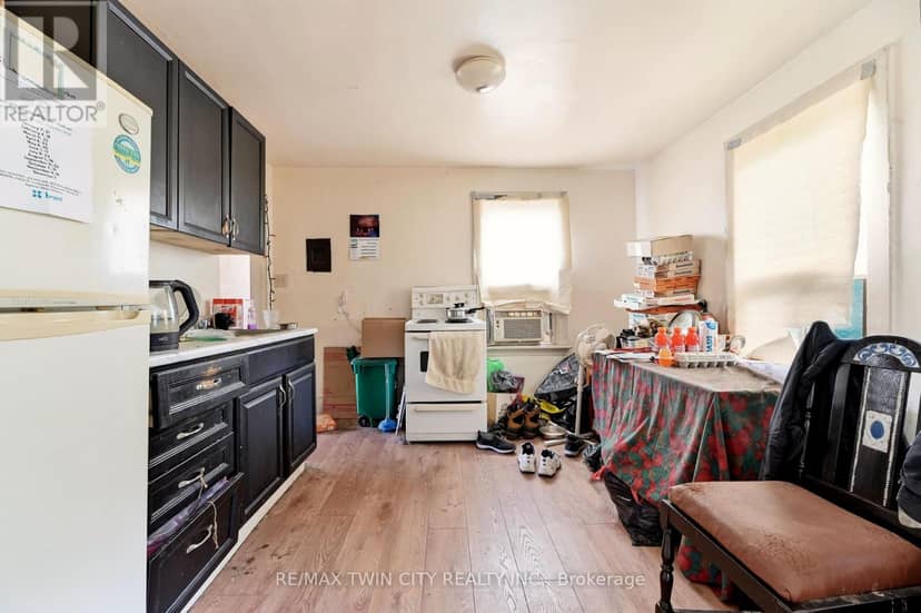 13 Usher Street — photo 24 of 33
