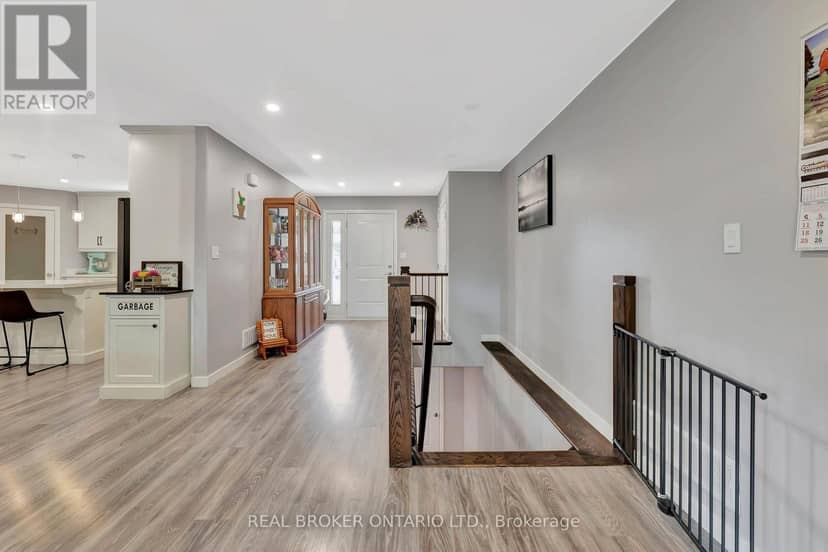 12 Albert Street — photo 19 of 40