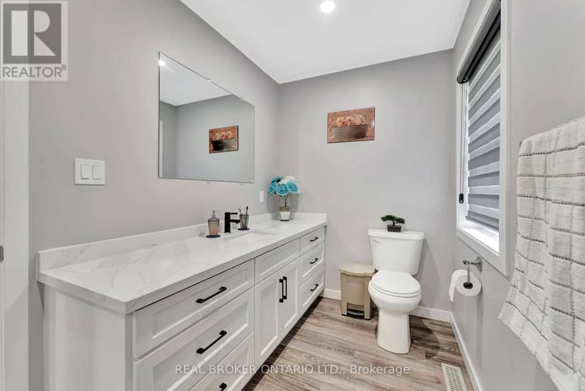12 Albert Street — photo 22 of 40