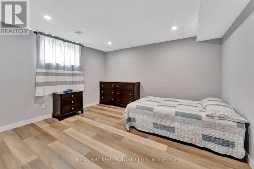 12 Albert Street — photo 28 of 40