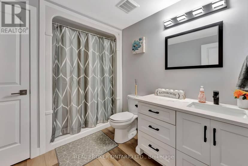 12 Albert Street — photo 29 of 40
