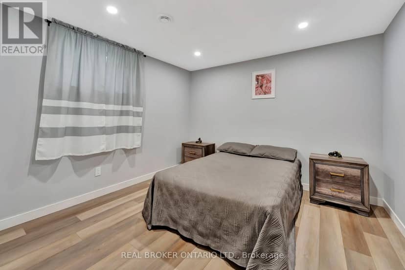 12 Albert Street — photo 31 of 40