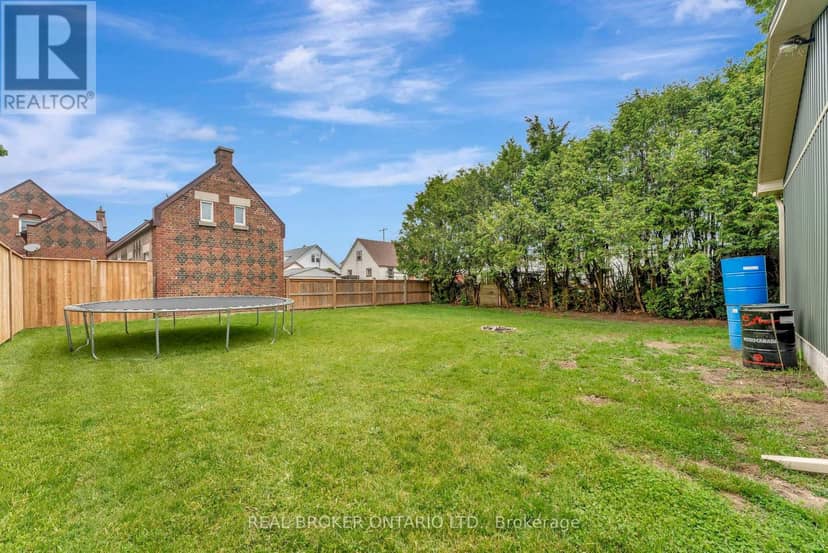 12 Albert Street — photo 38 of 40