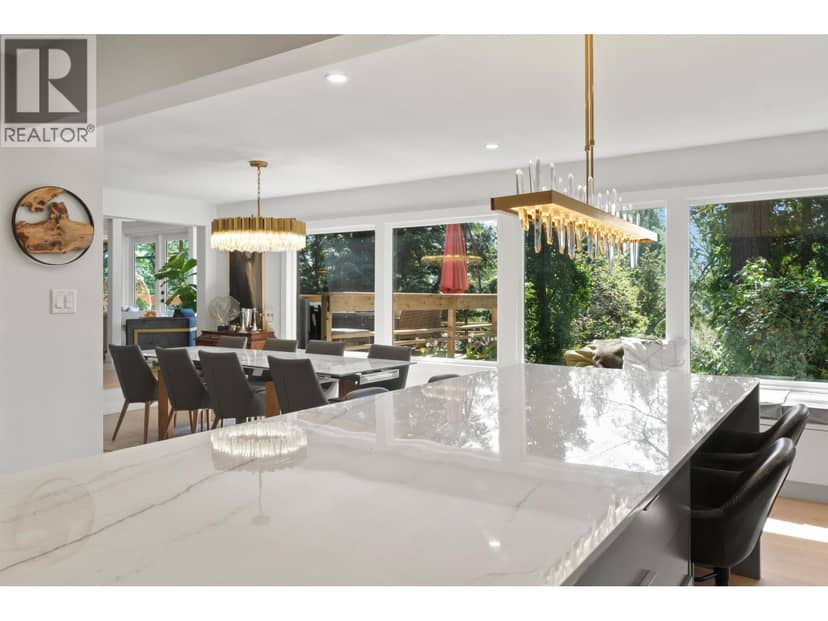615 E KINGS ROAD, North Vancouver, photo 3