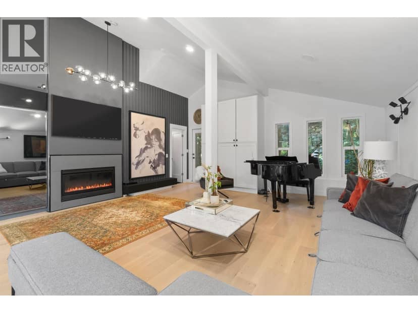 615 E KINGS ROAD, North Vancouver, photo 8