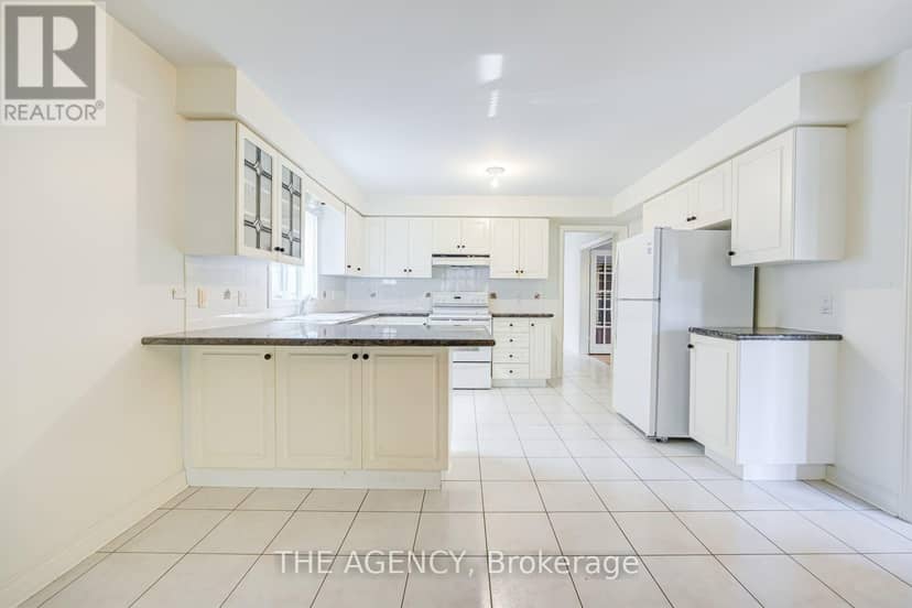 68 Townsgate Drive, Vaughan, photo 8