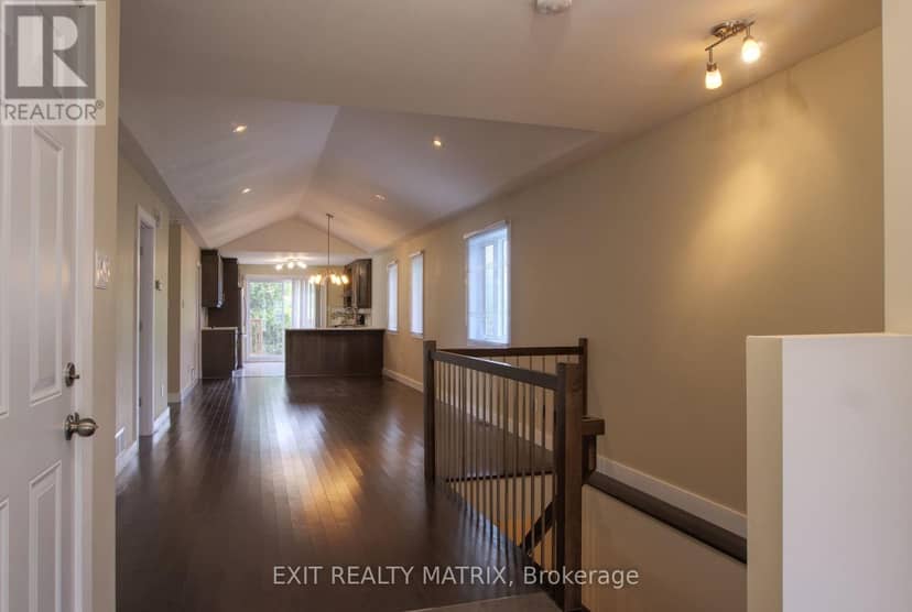 1557 Belcourt Boulevard — photo 3 of 40
