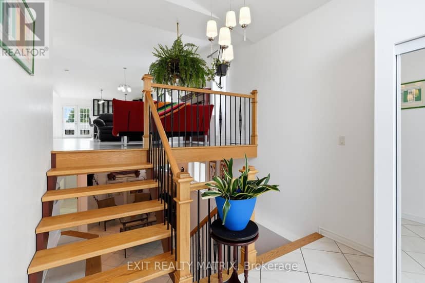 279 Stiver Street — photo 5 of 40